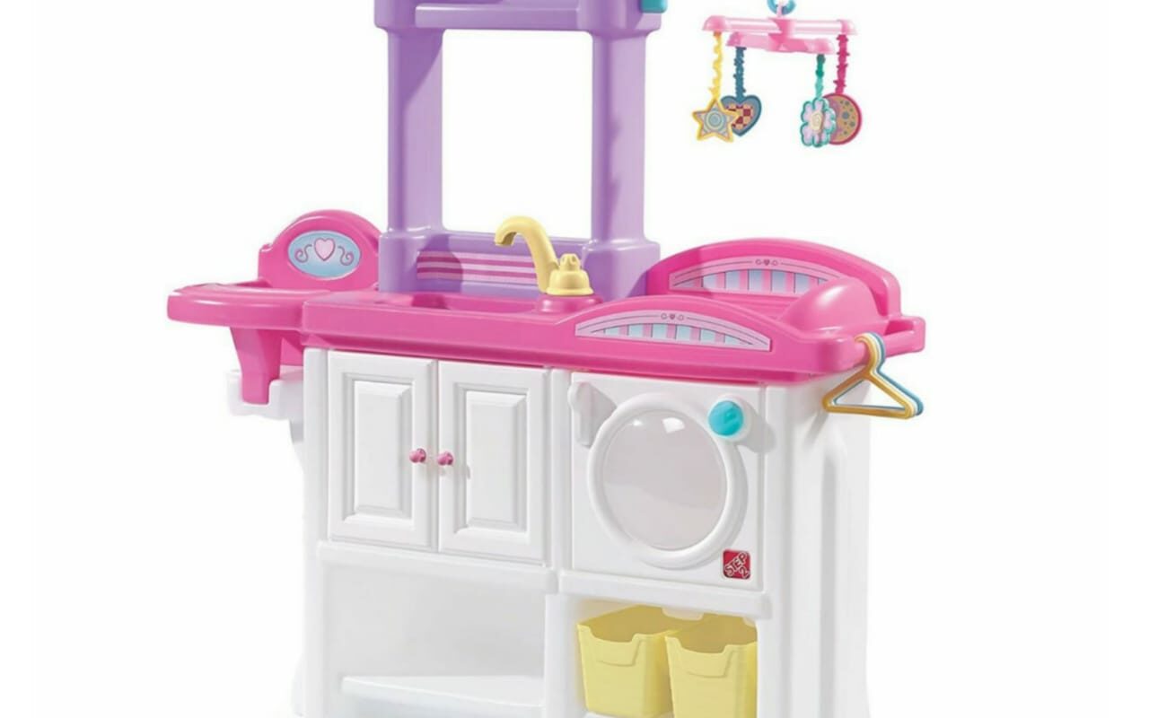 Step2 Love & Care Deluxe Nursery