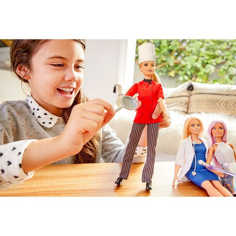 Barbie Careers Chef Doll - DVF50